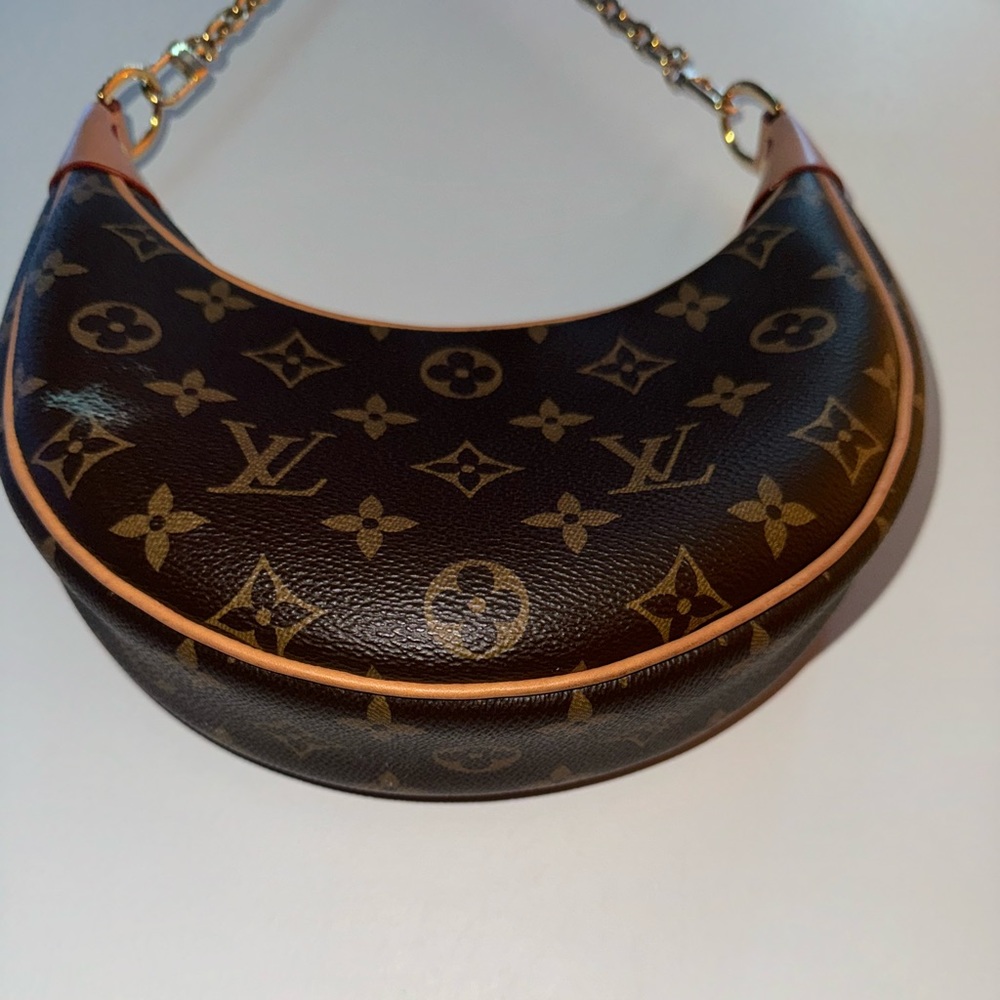 Louis Vuitton Loop Bag - Picture 5 of 16